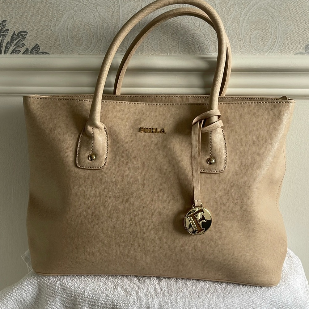 Furla Cream/Beige Handbag